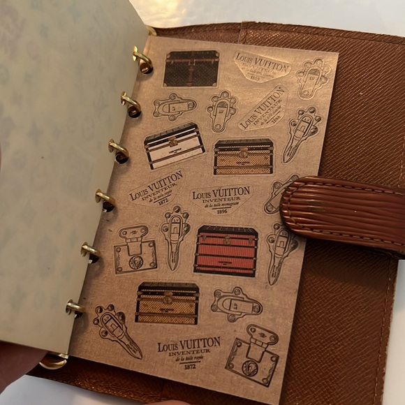 Louis Vuitton Epi Leather Brown Agenda Wallet Passport Holder with LV Stickers - Picture 7 of 14